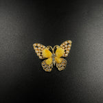Load image into Gallery viewer, Butterfly brooch decorated pieces of amber
