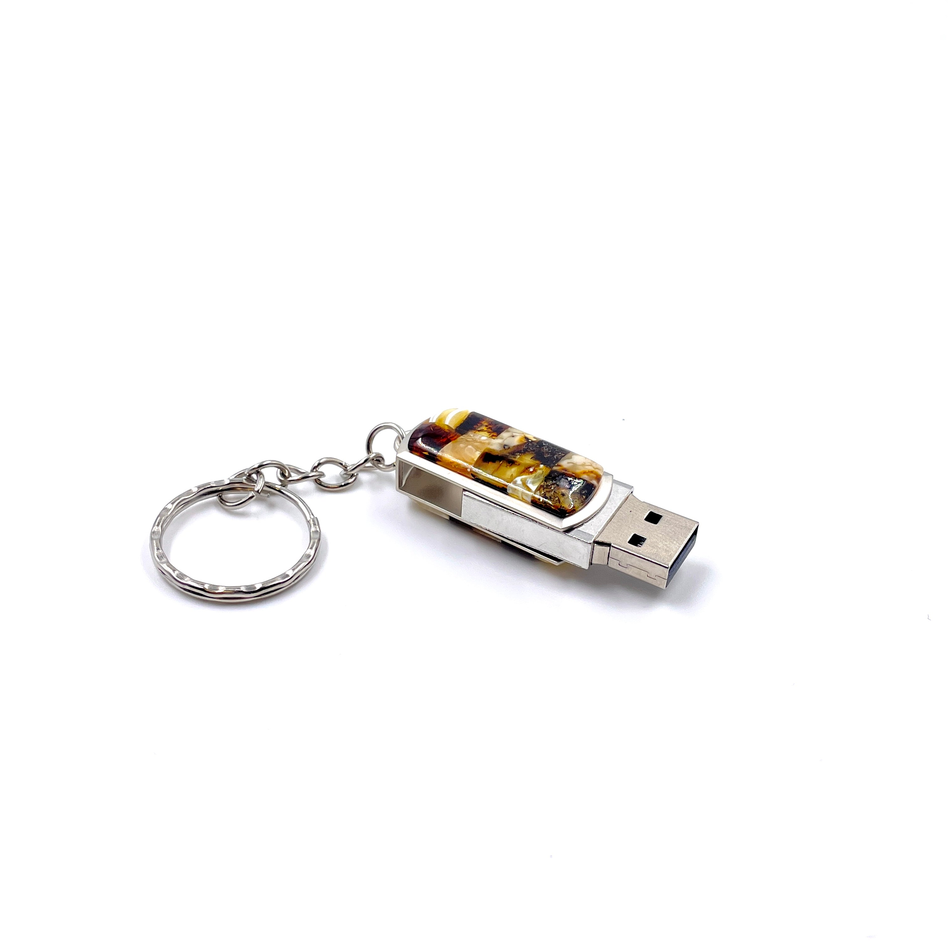 Keychain USB decorated with amber mosaic