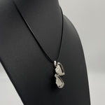 Load image into Gallery viewer, Pendant on the neck with a heart
