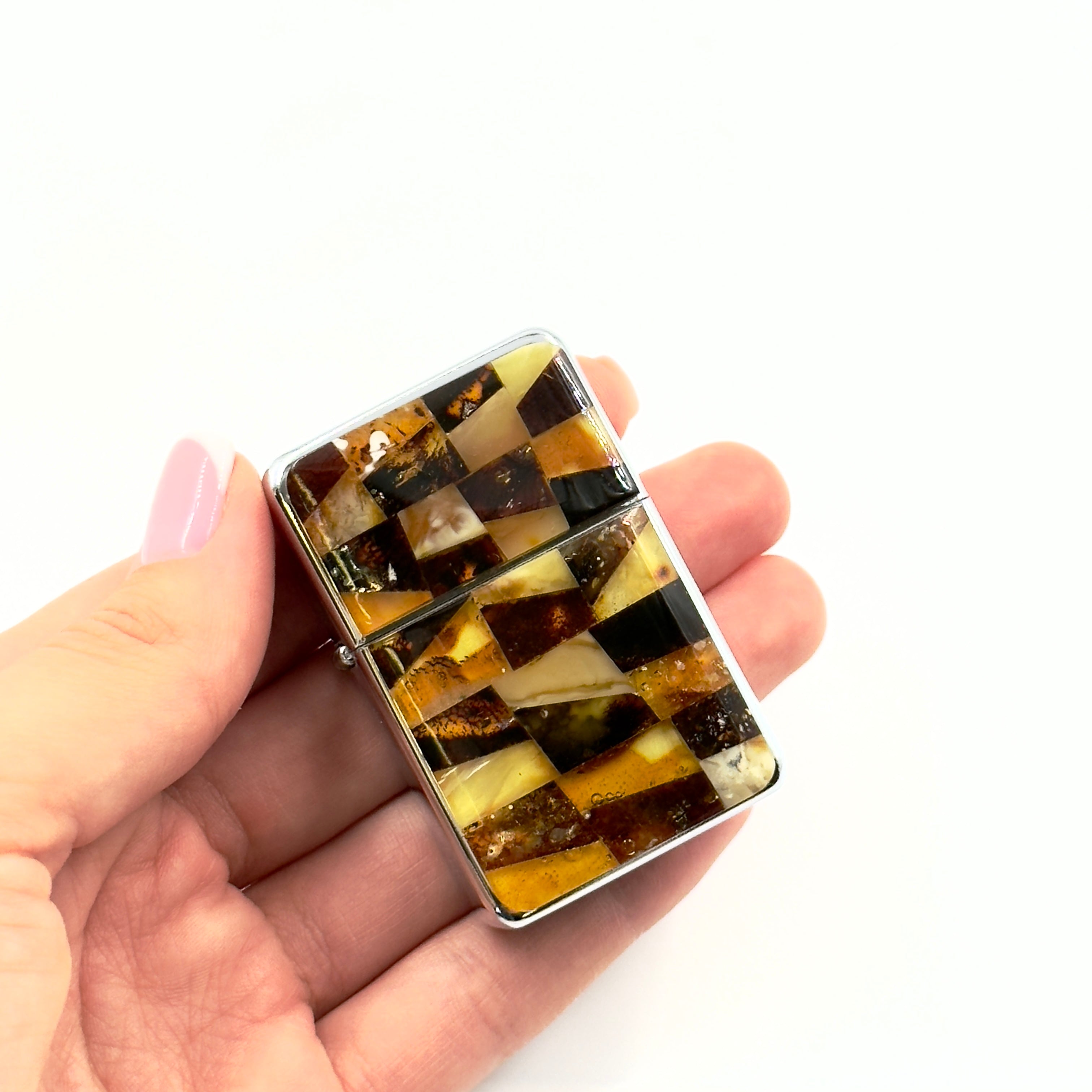 Elegant Silver Zippo Lighter With Polished Chrome Finish – Classic Refillable Windproof Design, Perfect Gift For Smokers And Collectors Alike