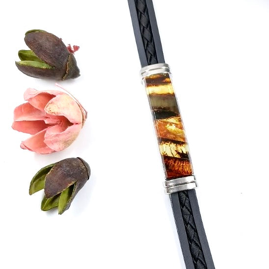 Modern bracelet combining silicone and leather materials