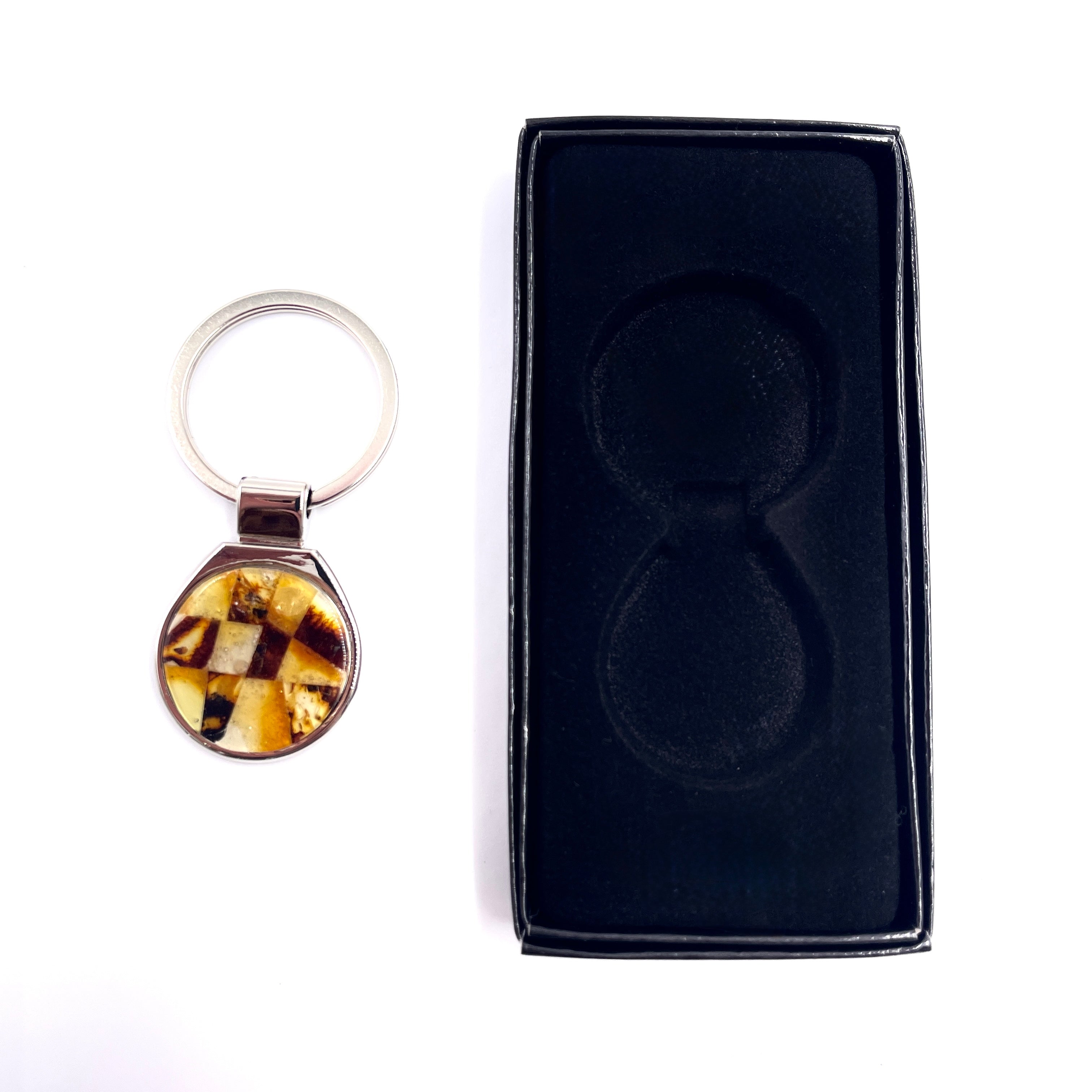 Round Amber Keychain – Handcrafted Baltic Amber Gift Idea